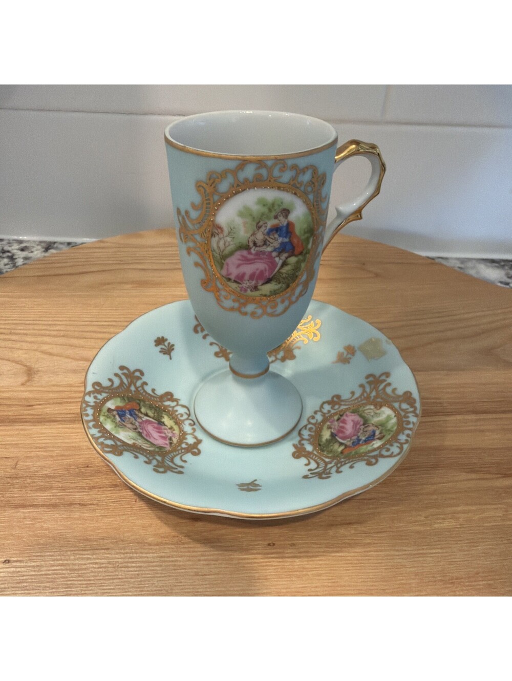 VINTAGE LEFTON 'FRENCH ROYALTY' HAND PAINTED & GILT CUP & SAUCER